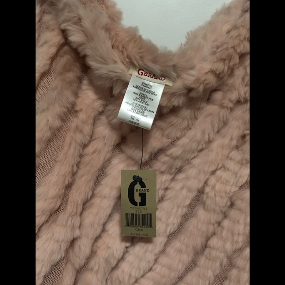 100% Real Rabbit Fur Poncho - Picture 6 of 7